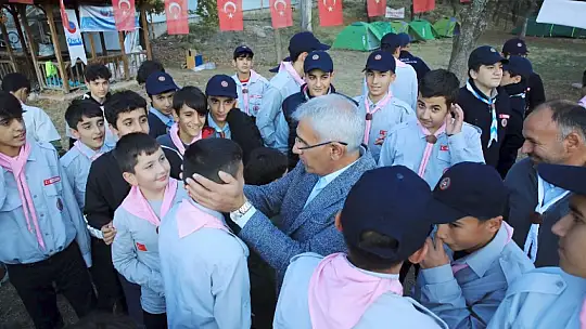 Başkan Güder'den İzcilere Sürpriz Ziyaret