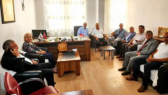 Malatya Yetimler Kervanı Derneğinden Aşure Programı