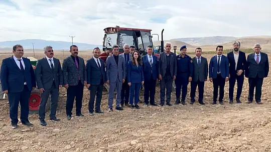 Yazıhan İlçesi Başkan Öztürk İle Tarım Merkezi Olma Yolunda