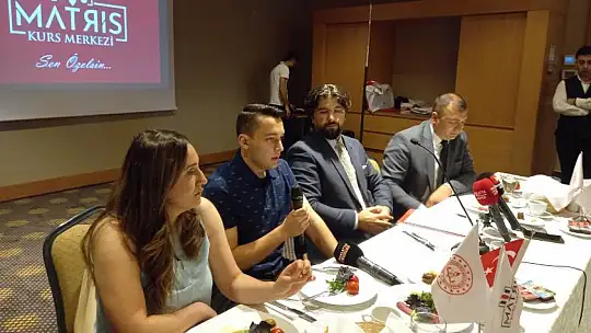 Malatya'nın Gururu AYT Sayısal Birincisi Arif Evren Ödüllendirildi