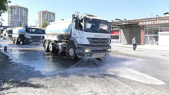 Başkan Çınar Özsan Sanayi Sitesinde Temizlik Çalışmalarını İnceledi