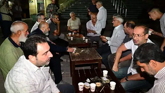 Mevlid Kandilinde Başkan Güder'den Vatandaşlara Kandil Simidi İkramı