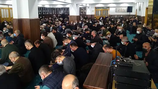 Sadiye Kara Ölmeztoprak Dualarla Anıldı