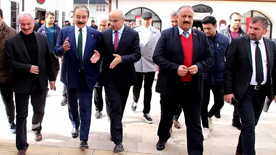 Esnaf Odalarından Er ve Prof. Dr Geçit'e Sıcak Karşılama