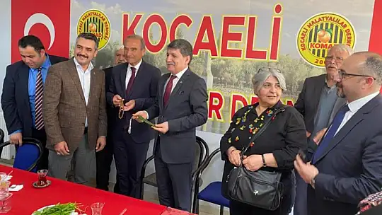 CHP Adayı Kanko ve Arguvan Belediye Bşk Kızıldaş'tan Kocaeli Malatyalılar Derneğine Ziyaret
