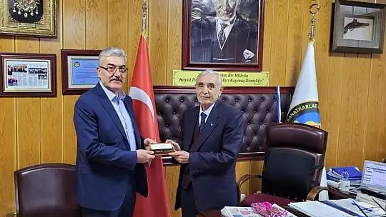 Kahramanmaraşlılar Derneğinden Başkan Evren'e Ziyaret