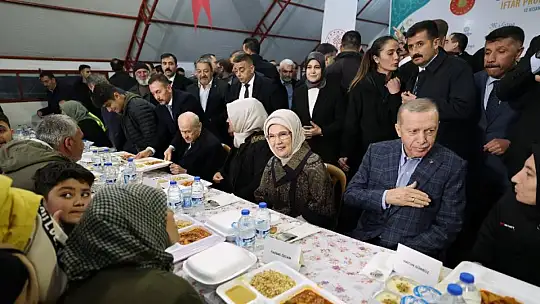 Cumhurbaşkanı Erdoğan' Şehirlerimizi En Güzel Hâliyle Yeniden Ayağa Kaldıracağız'