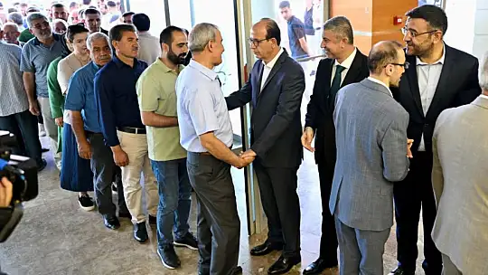 AK Parti'den Bayramlaşma Töreni