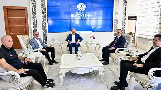 İçişleri Bakan Yrd. Münir Karaloğlu ve AFAD Başkanı Okay Memiş Malatya'da