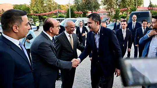 Bakan Kurum'dan Büyükşehir Belediye Başkanı Sami Er'e Ziyaret