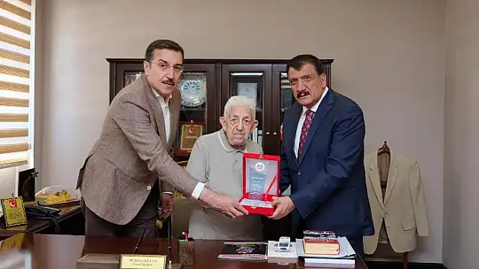 Başkan Gürkan'dan Recai Kutan'a Ahde Vefa Ziyareti
