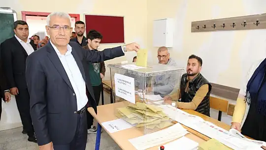 Başkan Güder Oyunu Kullandı