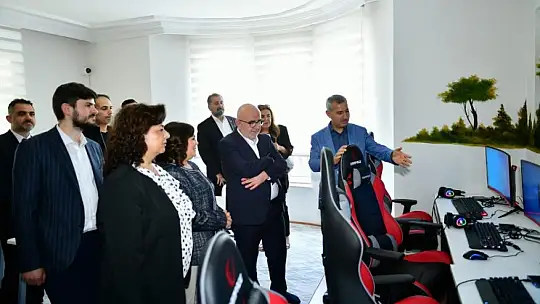 'Mehmet Çınar Başkanımız Güzel Projelerin Altına İmza Atıyor'