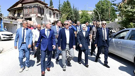 'Kadim Çırmıhtı'yı Hep Birlikte Yeniden Ayağa Kaldıracağız'