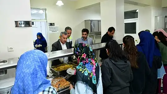 'Sahurun Bereketini Öğrencilerimizle Birlikte Paylaştık'