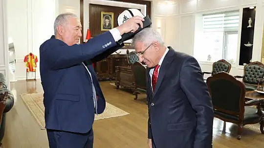Kırgızistan Heyetinden Başkan Güder'e Kardeşlik Ziyareti