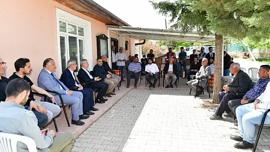 Yeşilyurt Belediyesinden Bayramı Öncesi Yardım Kolisi