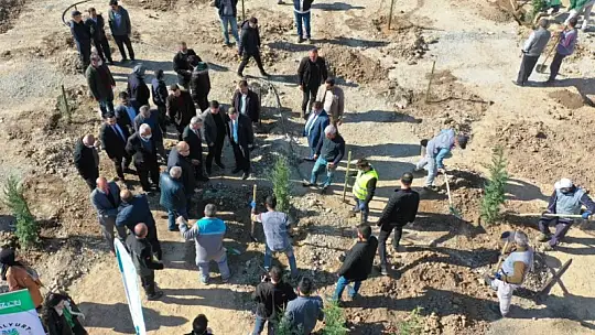 Çınar' 2,5 Yılda 10 Bin 600 Adet Fidanı Toprakla Buluşturduk'