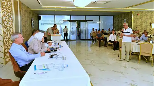 Yeşilyurt Belediyesi, Muhtarlarla İstişare Toplantısı Düzenledi