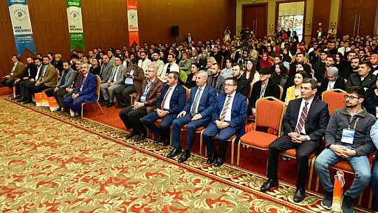 'Üniversite Topluluklarımızın Projelerine Destek Vereceğiz'