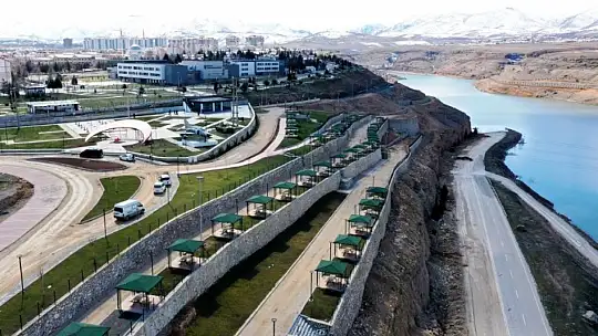 'Savunma Sanayi ve Savaş Makinaları Açık Hava Müzemizin Büyük Bir Kısmı Tamamlandı'