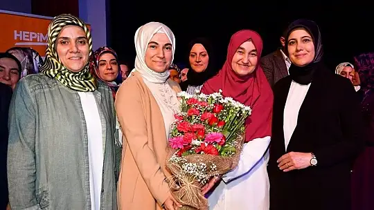 Araştırmacı-Yazar Saliha Erdim'in Konferansına Yoğun İlgi