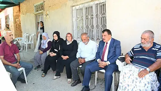 Başkan Gürkan, Vatandaşlarla Bayramlaştı