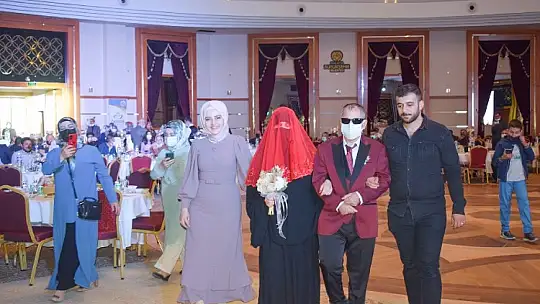 Görme Engelli Çiftin Mutlu Günü