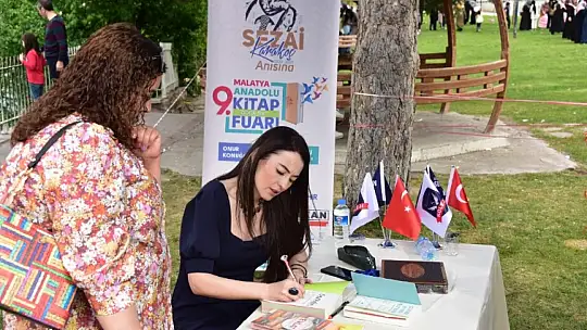 9.Malatya Anadolu Kitap ve Kültür Fuarı'na Kitapseverlerin İlgisi Yoğun