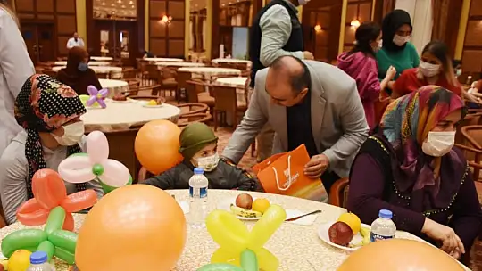 Cüreoğlu' Minik Kalpler Sevgi İle İyileşiyor'