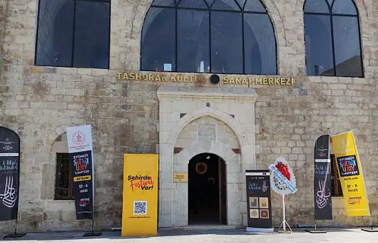 Adil-i Mutlak Hat Eserleri Sergisi Malatya'da Sanatseverlerle Buluştu