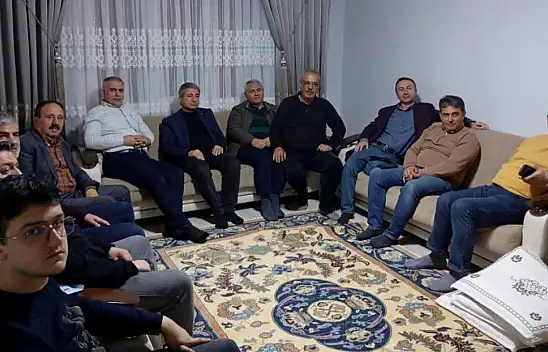 Akçadağ Gölpınar'da İftar Sonrası Sıcak Sohbet