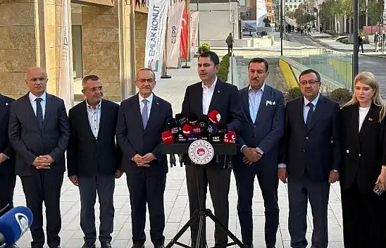 Bakan Kurum Bakırcılar Pazarında Özel Açıklamalarda Bulundu