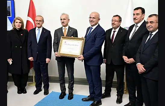 Bakan Uraloğlu: Hayatımda Aldığım İlk Berat