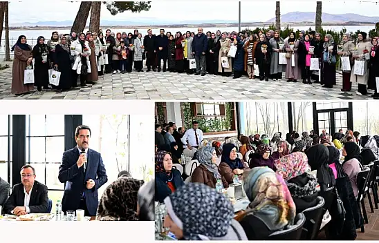 Başkan Taşkın Ak Parti Kadın Kolları Mahalle Başkanları Toplantısına Katıldı