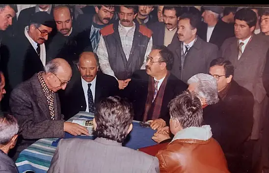 Bu Resimde Kimler Vardı Kimler…