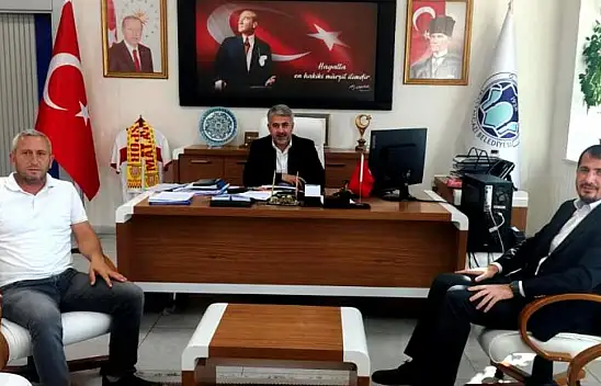 Hac'dan Dönen Başkan Yardımcısı Metin Ünlü'ye Anlamlı Ziyaret