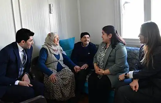 Hanımefendi Selda Yavuz'dan Doğanşehir'de Depremzede Şehit ve Gazi Ailelerine Ziyaret
