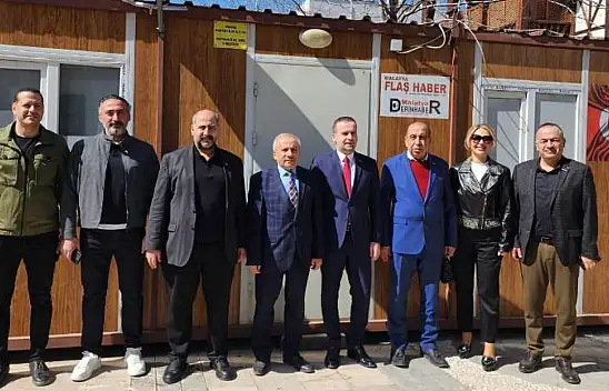 Karademir' Bu Şehir Tribüne Oynayanları da Görüyor'