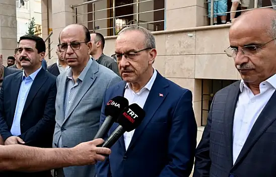 Karagözlüler Camiinde Bayram Namazı Sonrası Bayramlaşma