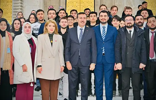 Milletvekili Ölmeztoprak'tan Gençlere Gazi Meclis'te Anlamlı Buluşma