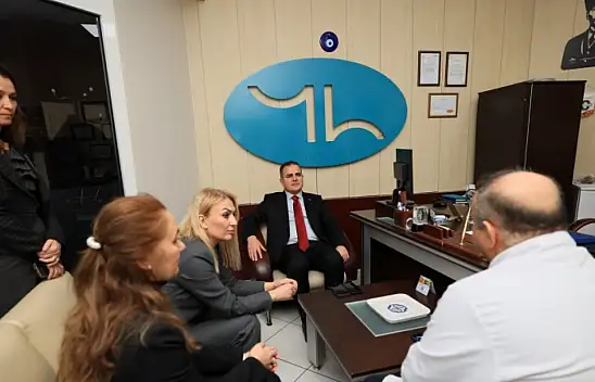 Vali Dr. Akbıyık'tan Ferdi Tayfur'a Hastanede Ziyaret