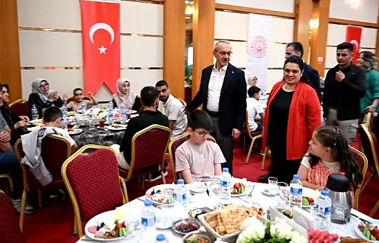 Vali Yavuz: Biz 86 Milyonluk Büyük Bir Aileyiz