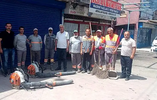 Yeşilyurt Belediyesi'nden Küçük Sanayi Sitesinde Temizlik Seferberliği