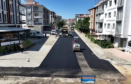 Yeşilyurt'ta Yollar Baştan Aşağı Yenileniyor! İlçede Büyük Dönüşüm