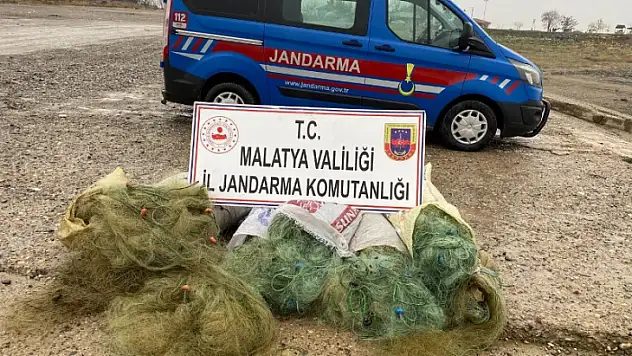 Ağ İle Kaçak Avcılık Yapan Şahıs Jandarma'dan Kaçamadı