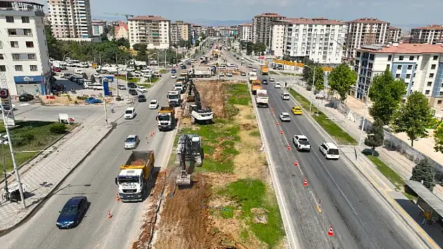 Başkan Er Çöşnük Kavşağı'nda Trafik Yükünü Hafifletiyoruz