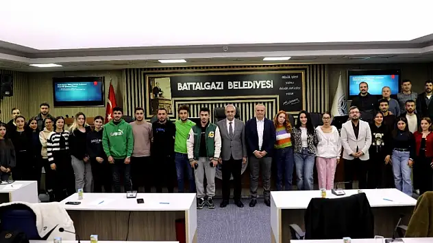 Battalgazi'de Gençlik Çalışmaları Öğrencilerle İstişare Edildi