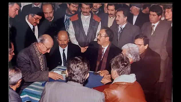 Bu Resimde Kimler Vardı Kimler…