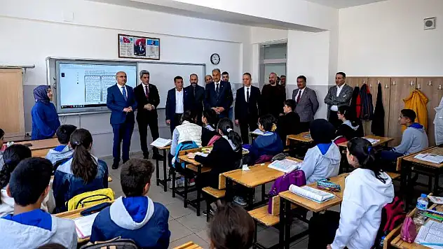 Er' İmkan Dahilinde Okullarımızın Eksiklerini Tamamlıyoruz'